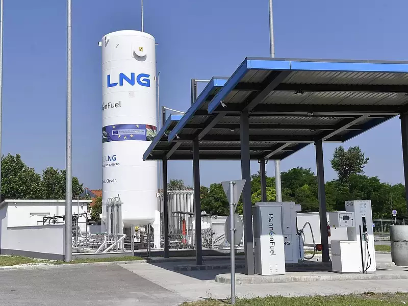 ARELGAS Kft. – Erste LNG-Lieferung an Ungarn
