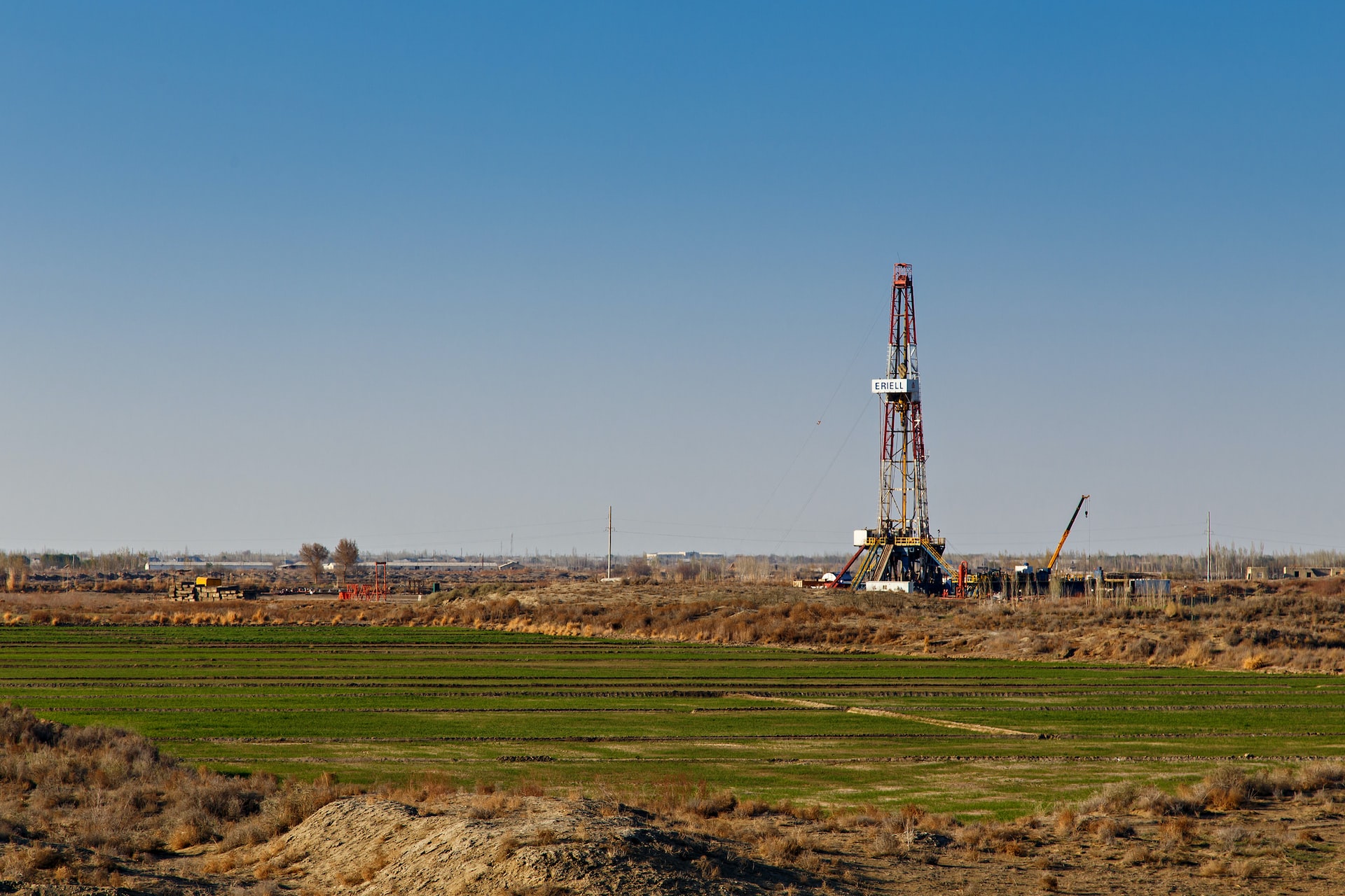 Natural gas deposit near Sarkad