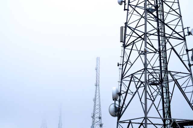 Telekommunikation legt zu / Telecommunications sector continues to grow