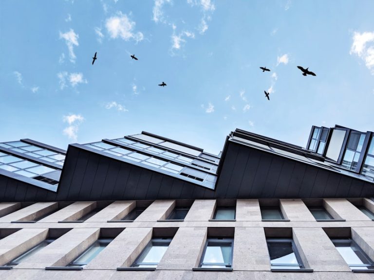 Gewerbeimmobilien - Anlegervertrauen steigt wieder / Commercial Real Estate - Investor Confidence Rises Again